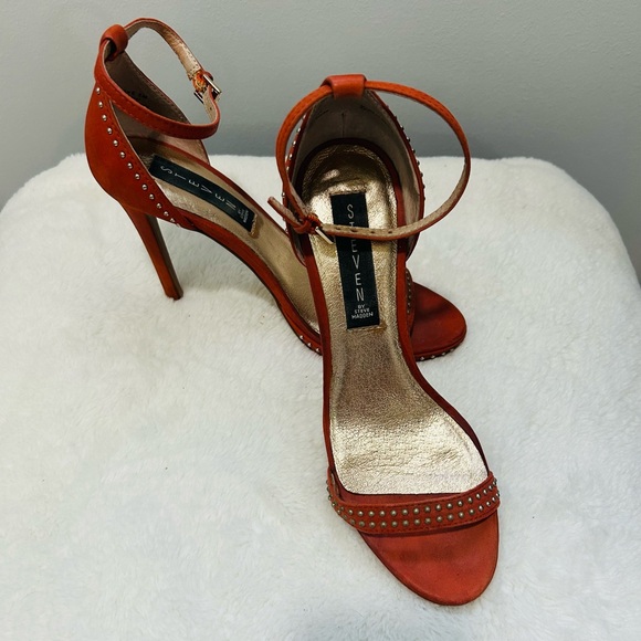 Beautiful Steven Madden heels shoes, size 7, orange, heel 5” - Picture 2 of 15
